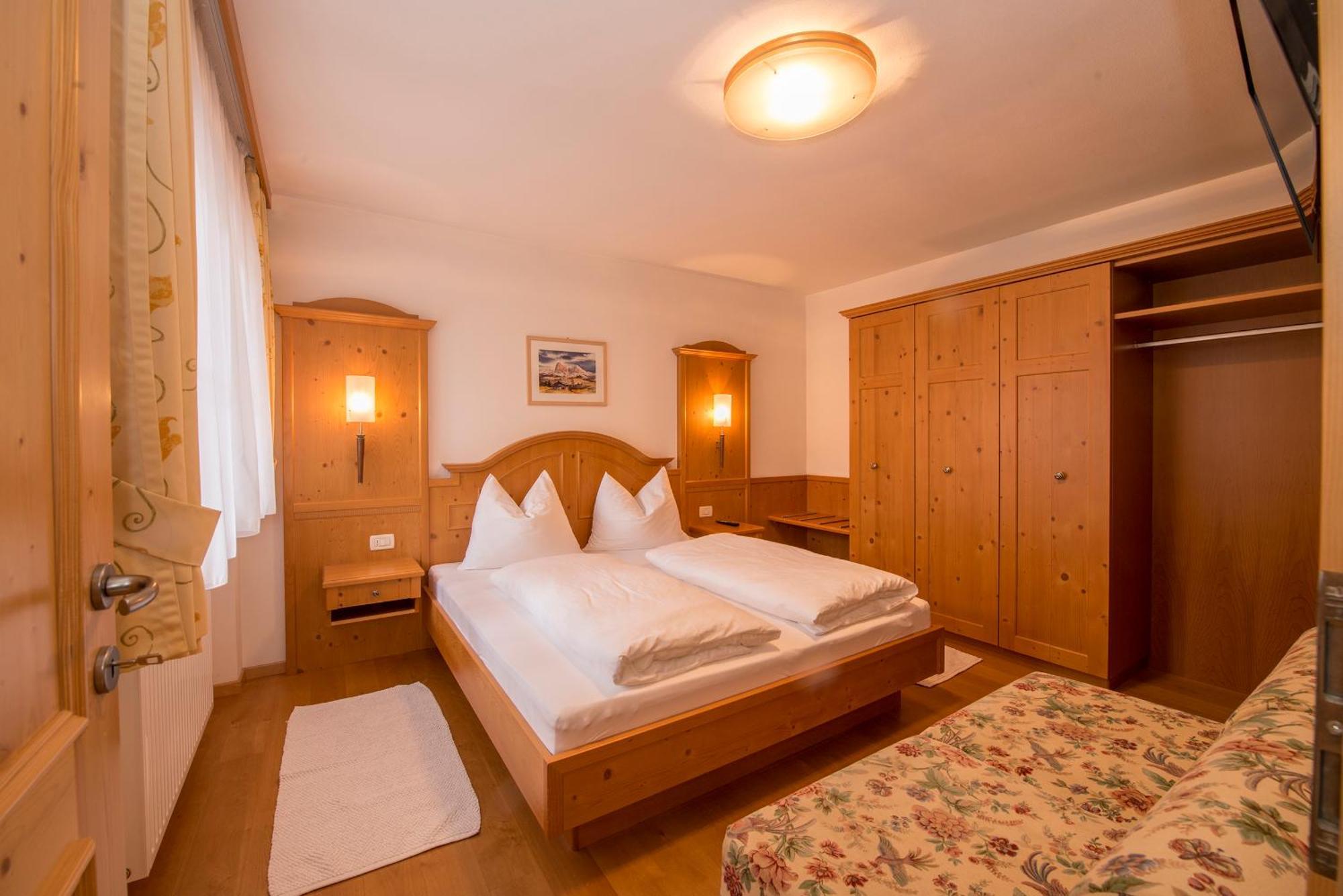 Appartamenti Olympic Santa Cristina Val Gardena Kamer foto